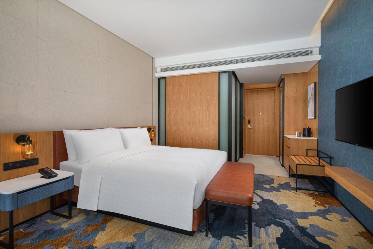 Four Points By Sheraton Jiading Hotel 5*